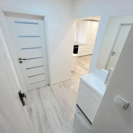 Krásny - V Novom Meste Bratislava